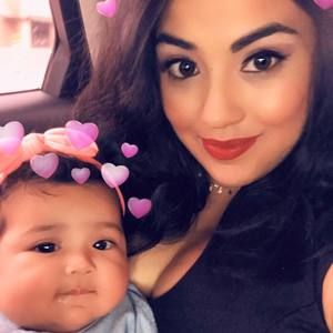 Meet your Posher, Denise